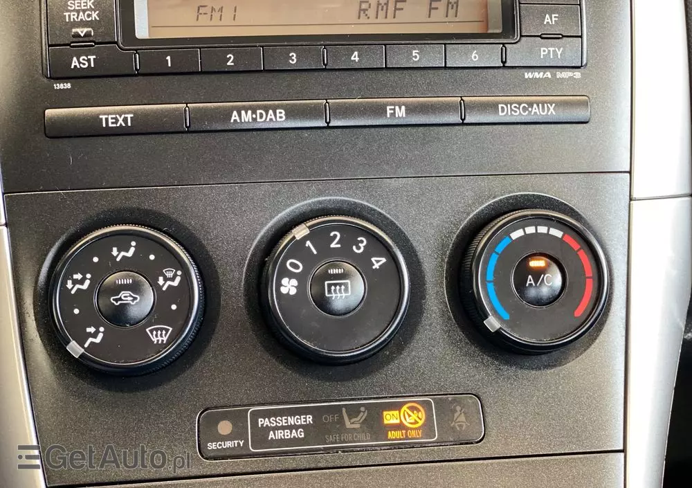 TOYOTA Auris 1.6 Luna