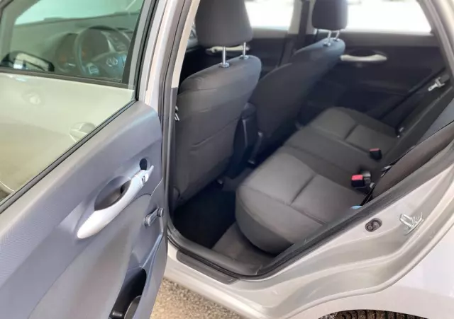 TOYOTA Auris 1.6 Luna