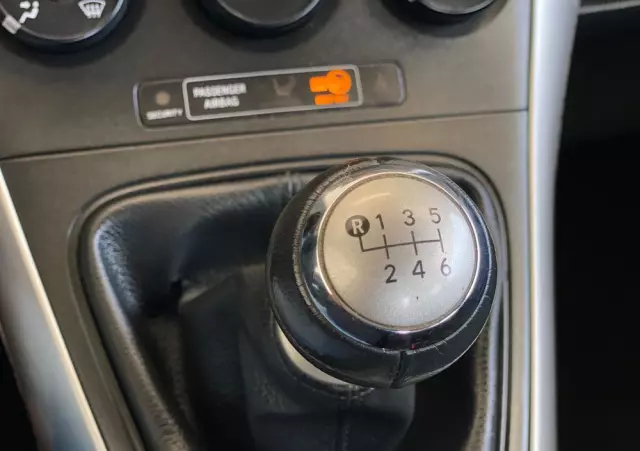 TOYOTA Auris 1.6 Luna