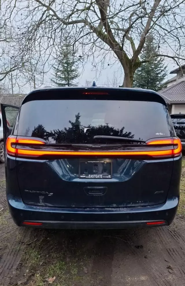 CHRYSLER Pacifica 