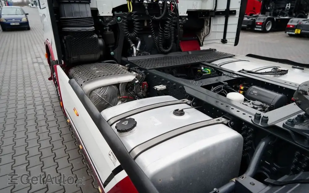 IVECO S-WAY / 510 / RETARDER / KLIMA POSTOJOWA / CAŁA NA PODUSZKACH 