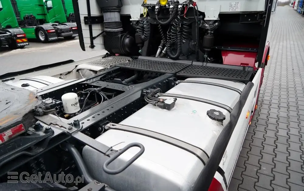 IVECO S-WAY / 510 / RETARDER / KLIMA POSTOJOWA / CAŁA NA PODUSZKACH 