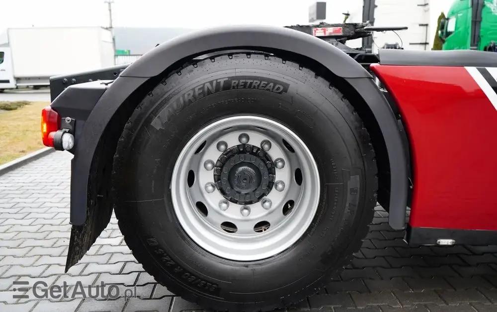 IVECO S-WAY / 510 / RETARDER / KLIMA POSTOJOWA / CAŁA NA PODUSZKACH 