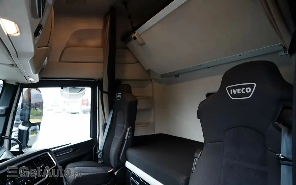 IVECO S-WAY / 510 / RETARDER / KLIMA POSTOJOWA / CAŁA NA PODUSZKACH 