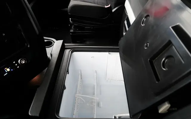 IVECO S-WAY / 510 / RETARDER / KLIMA POSTOJOWA / CAŁA NA PODUSZKACH 