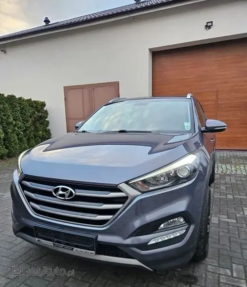 HYUNDAI Tucson 