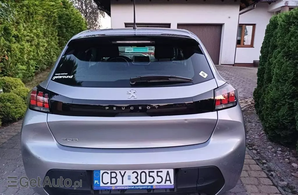 PEUGEOT 208 