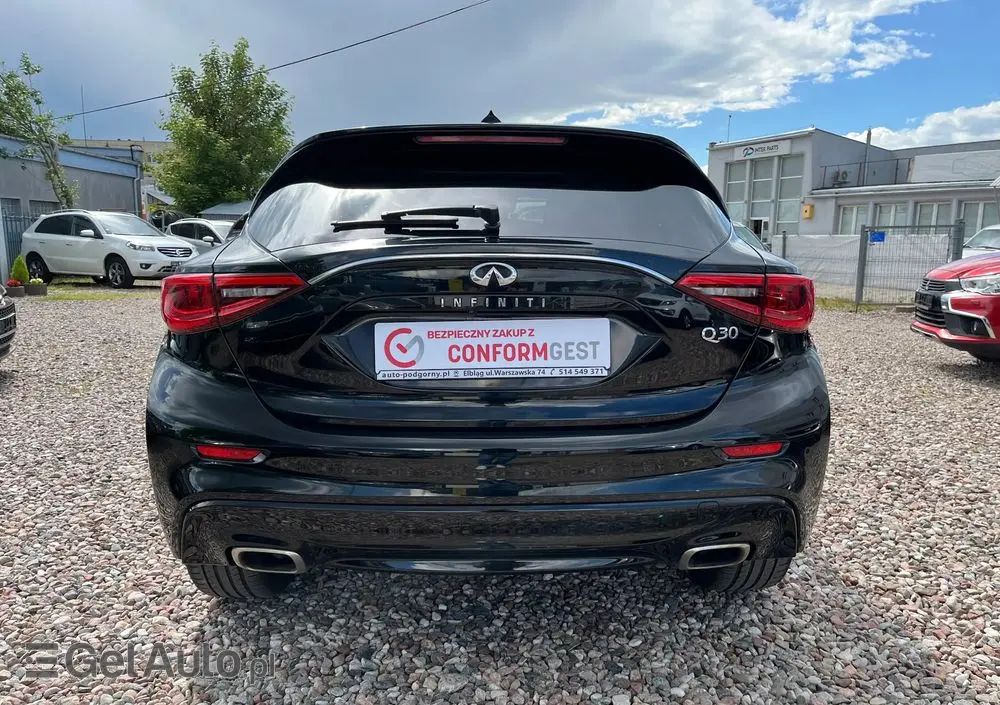 INFINITI Q30 