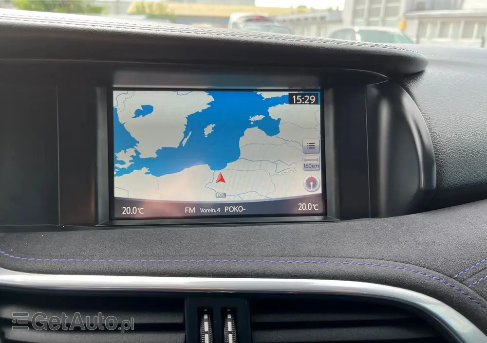 INFINITI Q30 