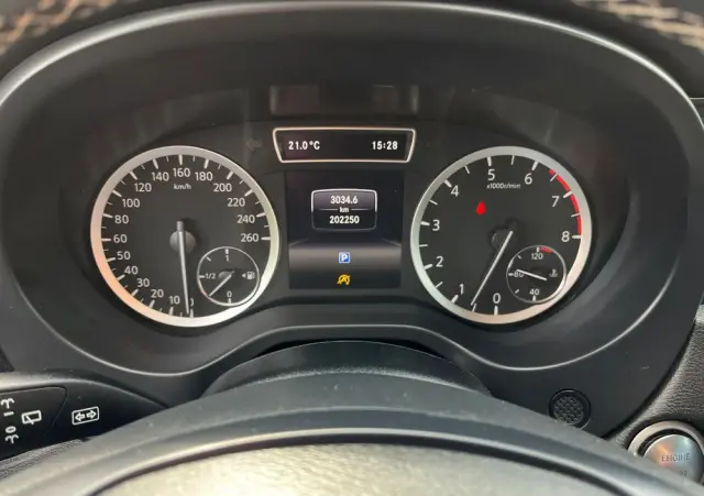 INFINITI Q30 