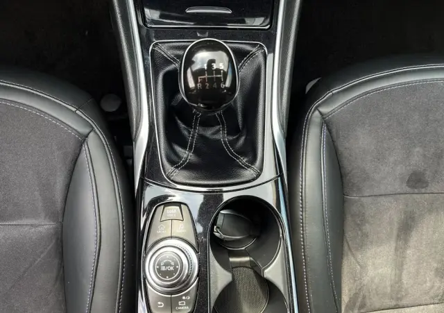 INFINITI Q30 