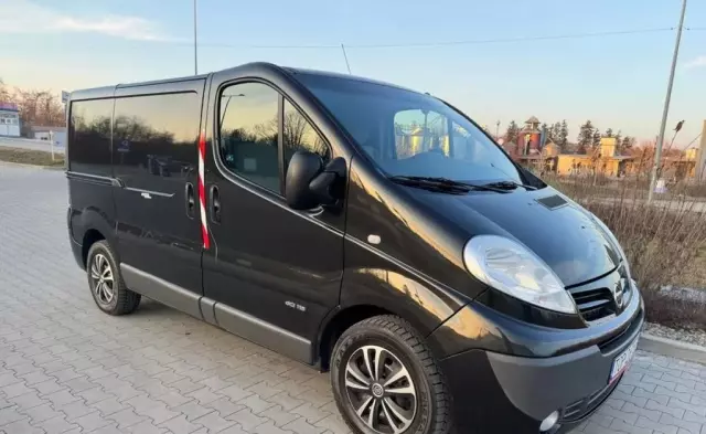 RENAULT Trafic 