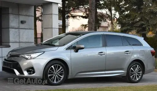 TOYOTA Avensis 
