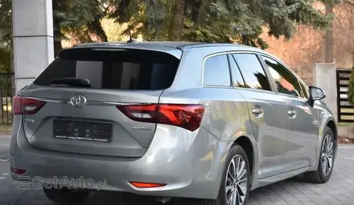 TOYOTA Avensis 