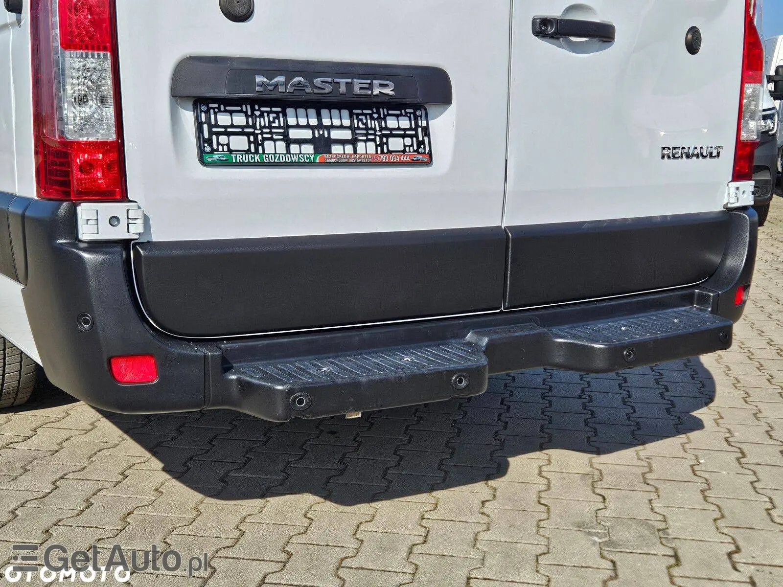 RENAULT Master L4H2 Business DBL