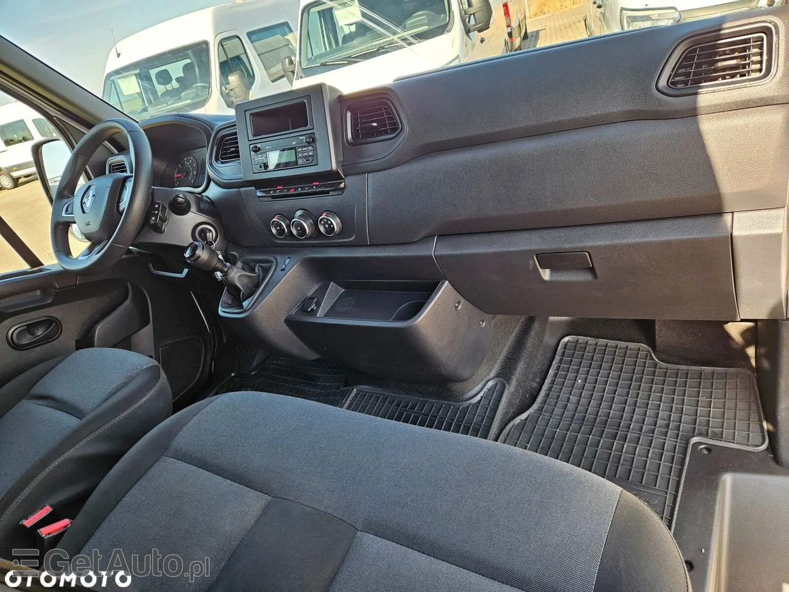 RENAULT Master L4H2 Business DBL