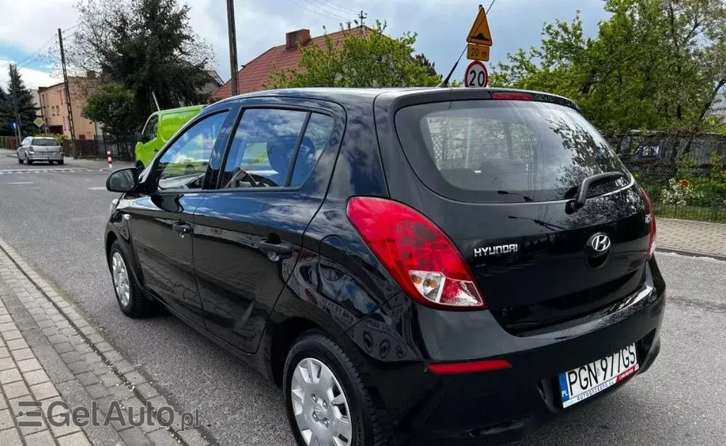 HYUNDAI I20 