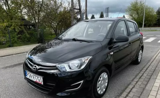 HYUNDAI I20 