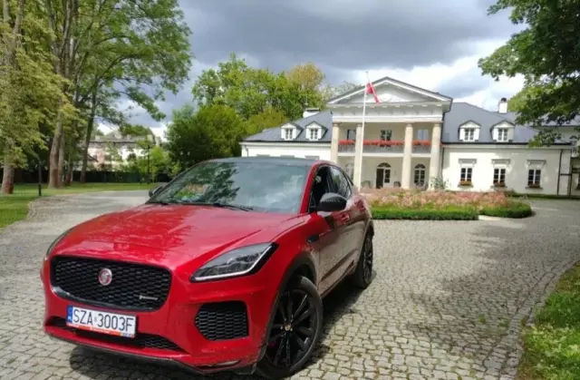 JAGUAR E-Pace 