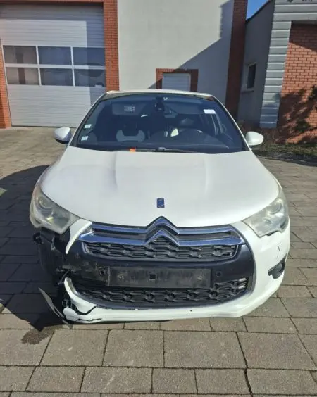 DS AUTOMOBILES DS 4 