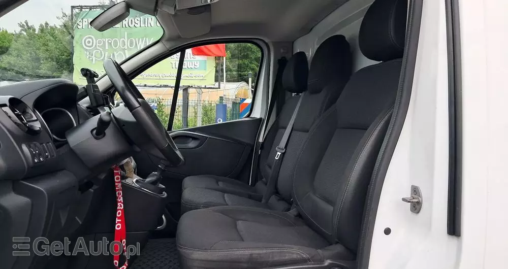 OPEL VIVARO 