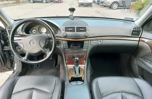 MERCEDES-BENZ Klasa E 