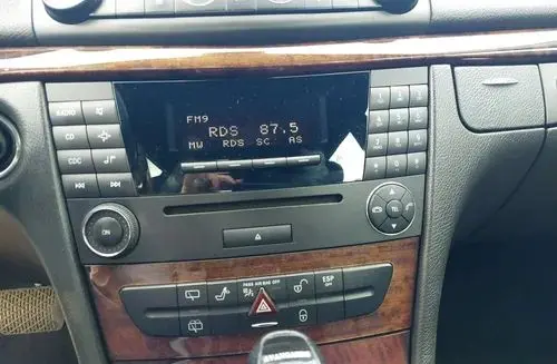 MERCEDES-BENZ Klasa E 