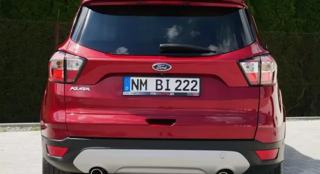FORD Kuga 