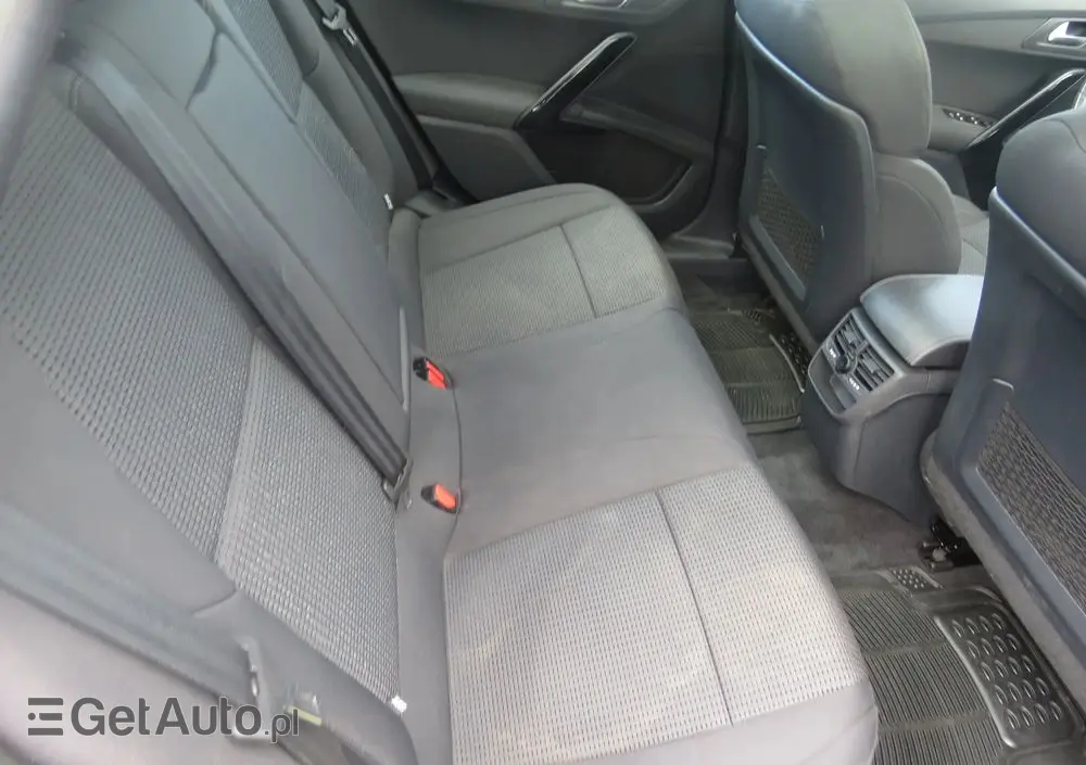 PEUGEOT 3008 E-HDi 115 ETG6 Stop&Start Active