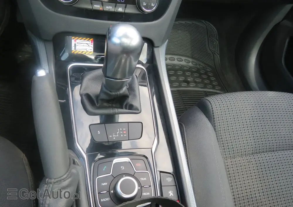 PEUGEOT 3008 E-HDi 115 ETG6 Stop&Start Active