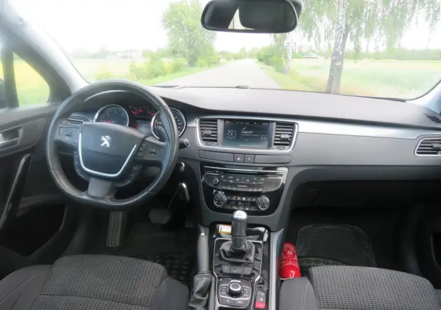 PEUGEOT 3008 E-HDi 115 ETG6 Stop&Start Active
