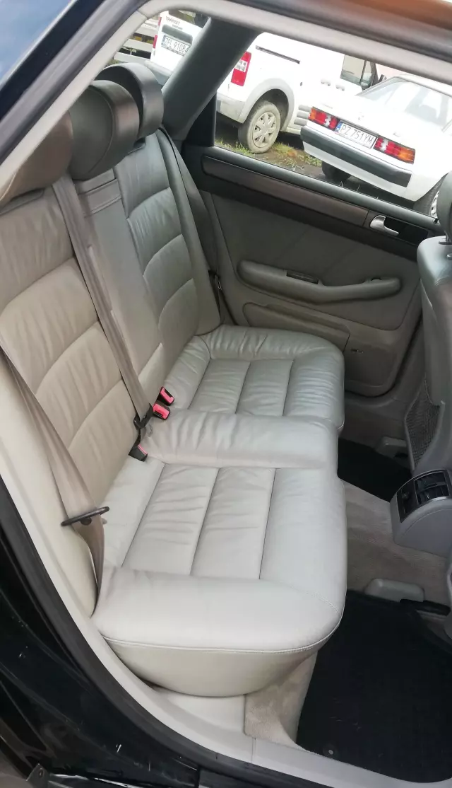 AUDI A6 2.5 TDI V6 (155 KM)