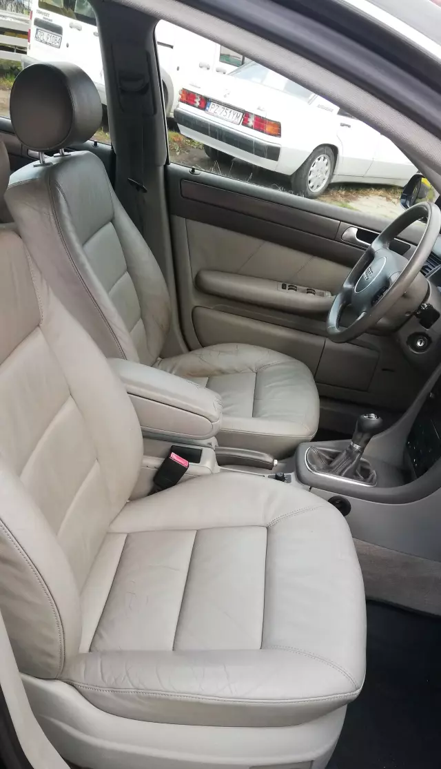 AUDI A6 2.5 TDI V6 (155 KM)