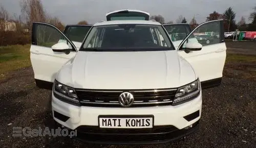 VOLKSWAGEN Tiguan 