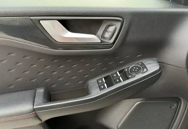 FORD Kuga 2.0 TDCi FWD ST-Line