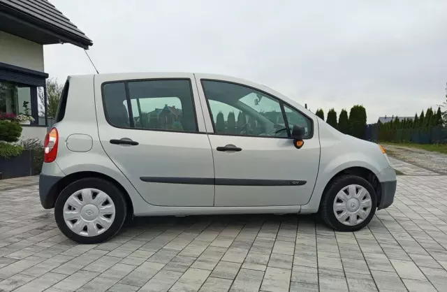 RENAULT Modus 