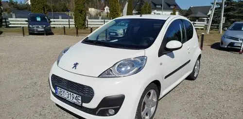 PEUGEOT 107 