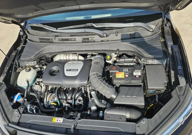 HYUNDAI Kona 1.6 T-GDI DCT 4WD Unique+