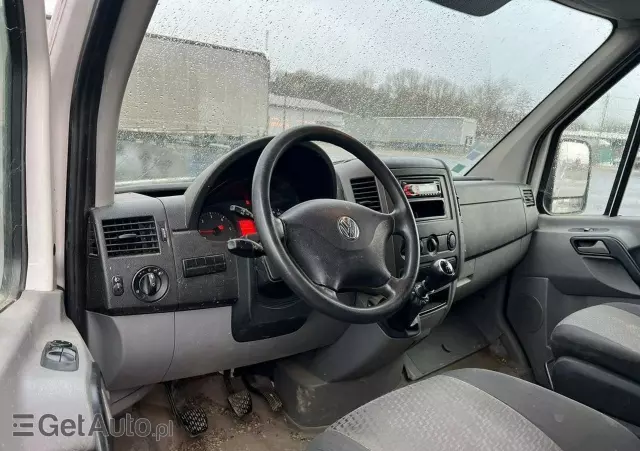 VOLKSWAGEN Crafter 