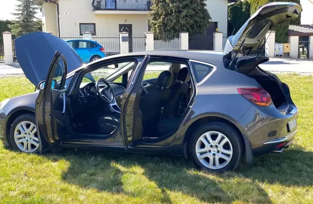 OPEL Astra 