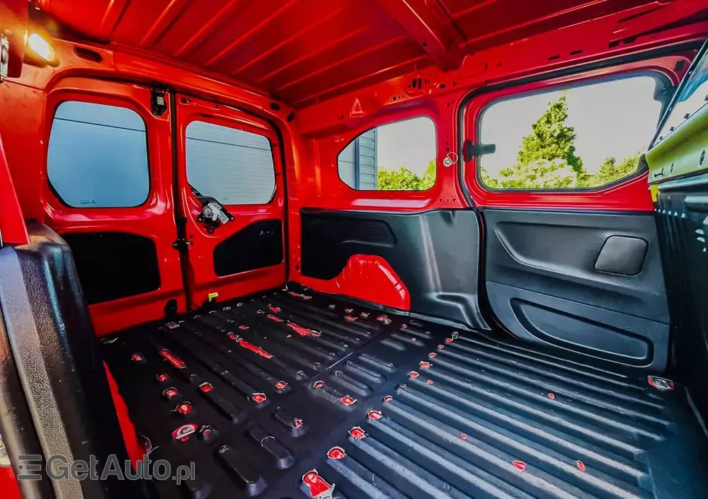 PEUGEOT Partner 1.5 BlueHDi MR`19 E6.2 2.4t 