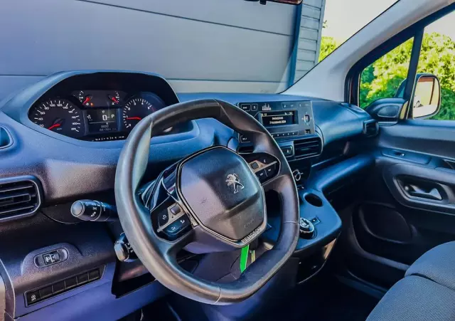 PEUGEOT Partner 1.5 BlueHDi MR`19 E6.2 2.4t 