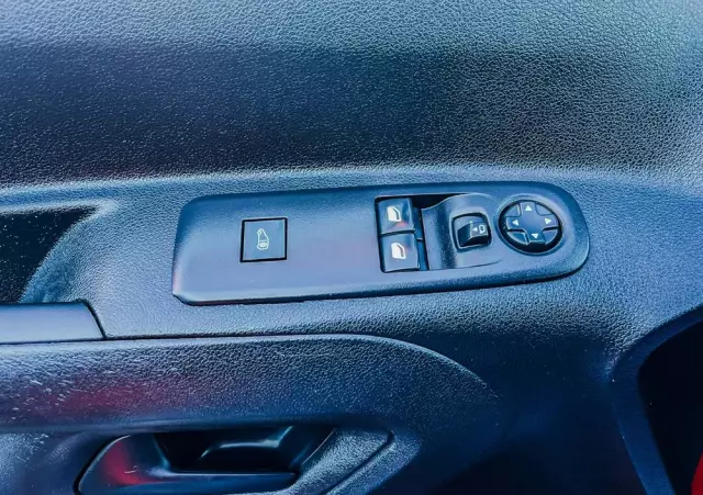 PEUGEOT Partner 1.5 BlueHDi MR`19 E6.2 2.4t 