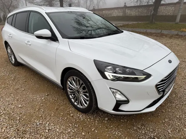 FORD Focus Titanium Business