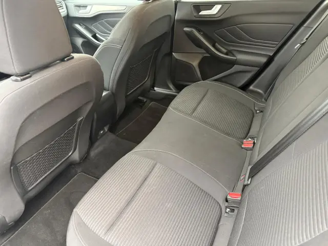 FORD Focus Titanium Business