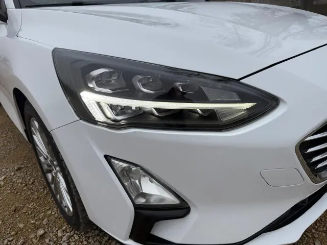 FORD Focus Titanium Business