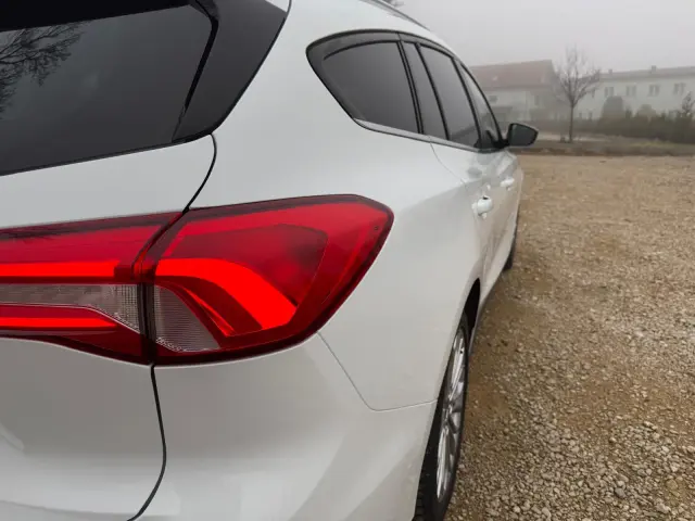 FORD Focus Titanium Business