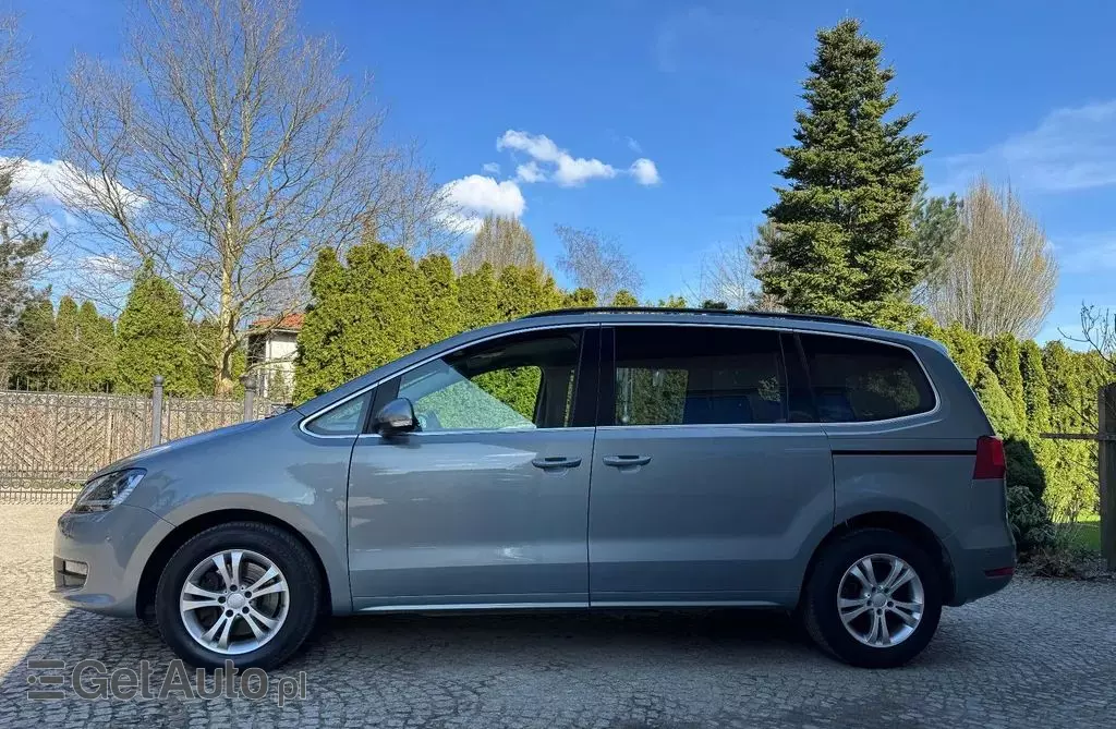 VOLKSWAGEN Sharan 