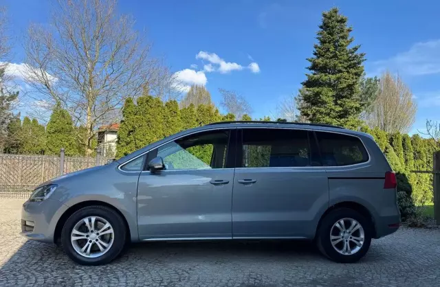 VOLKSWAGEN Sharan 