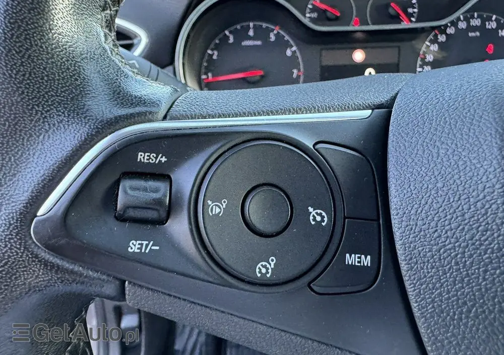 OPEL Crossland 1.5 Diesel Business Edition